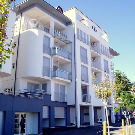 Adriana Apartment *